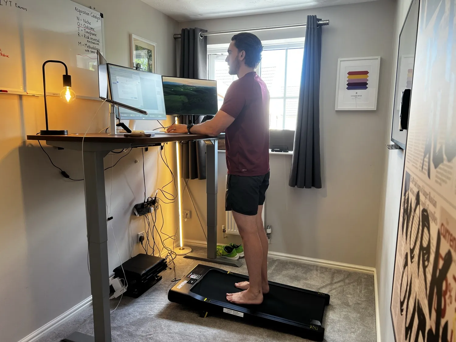 Working at the Desktronic HomePro while walking on a walking pad underneath the desk